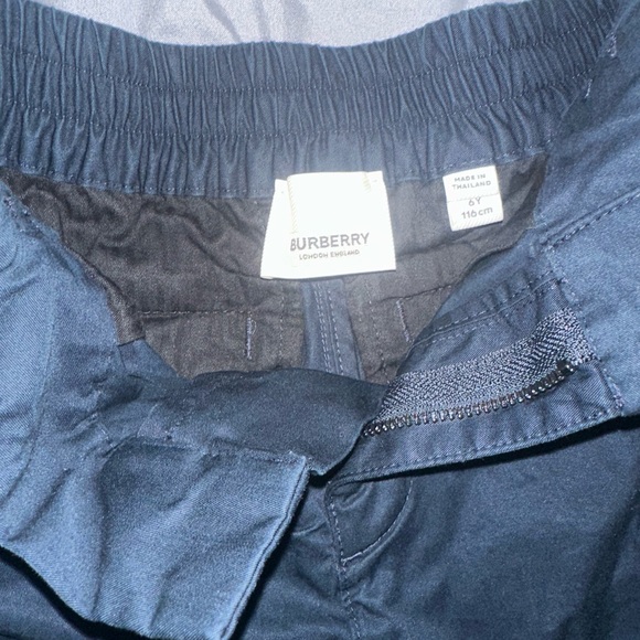 Authentic kids Burberry shorts size 6 - Picture 4 of 4